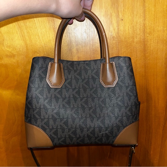 Michael Kors Mercer Brown MD Center Zip Tote Satchel Shoulder Handbag - Picture 2 of 12